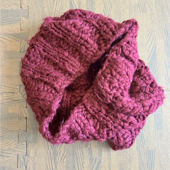 American Eagle | Tube Scarf | Burgundy | Size: O/S - Picture 6 of 7